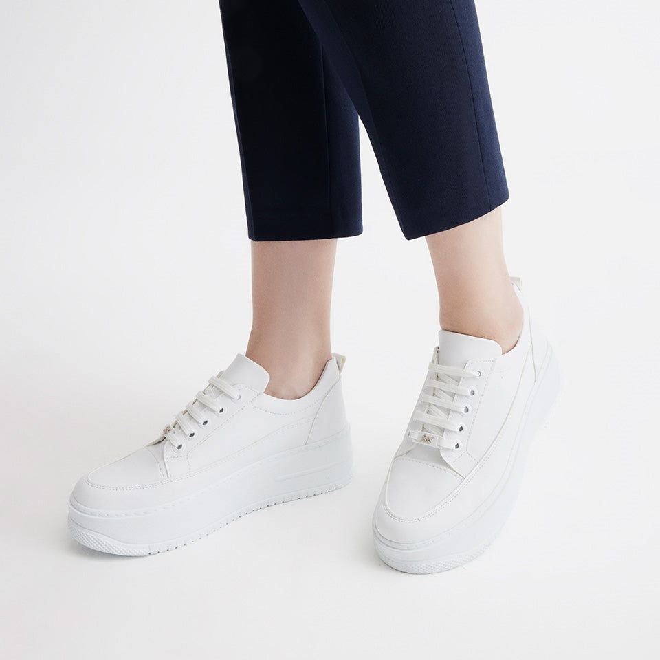 White Yaya Women's Everyday Shoes